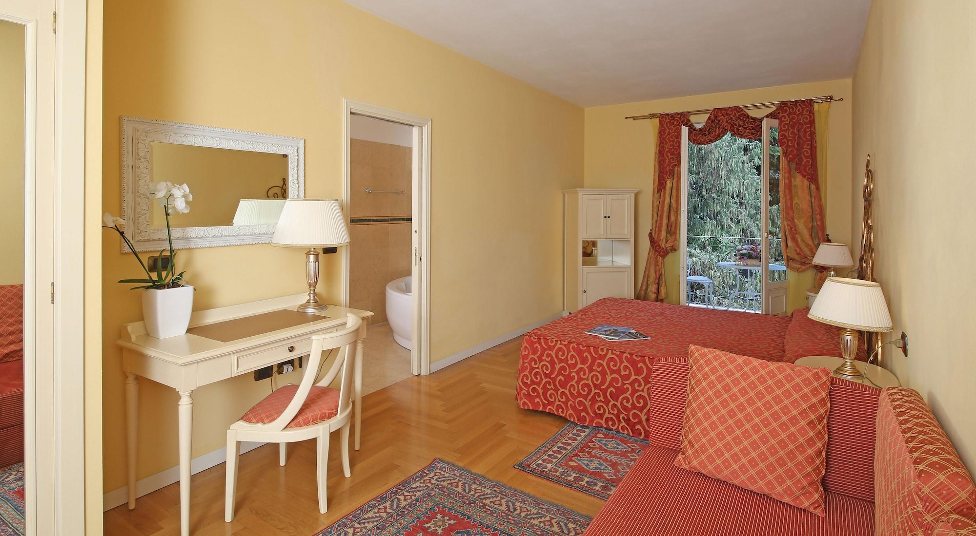 גרדונה ריביירה Villa Sofia Hotel מראה חיצוני תמונה