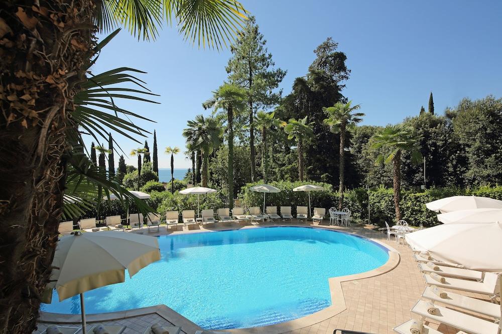 גרדונה ריביירה Villa Sofia Hotel מראה חיצוני תמונה