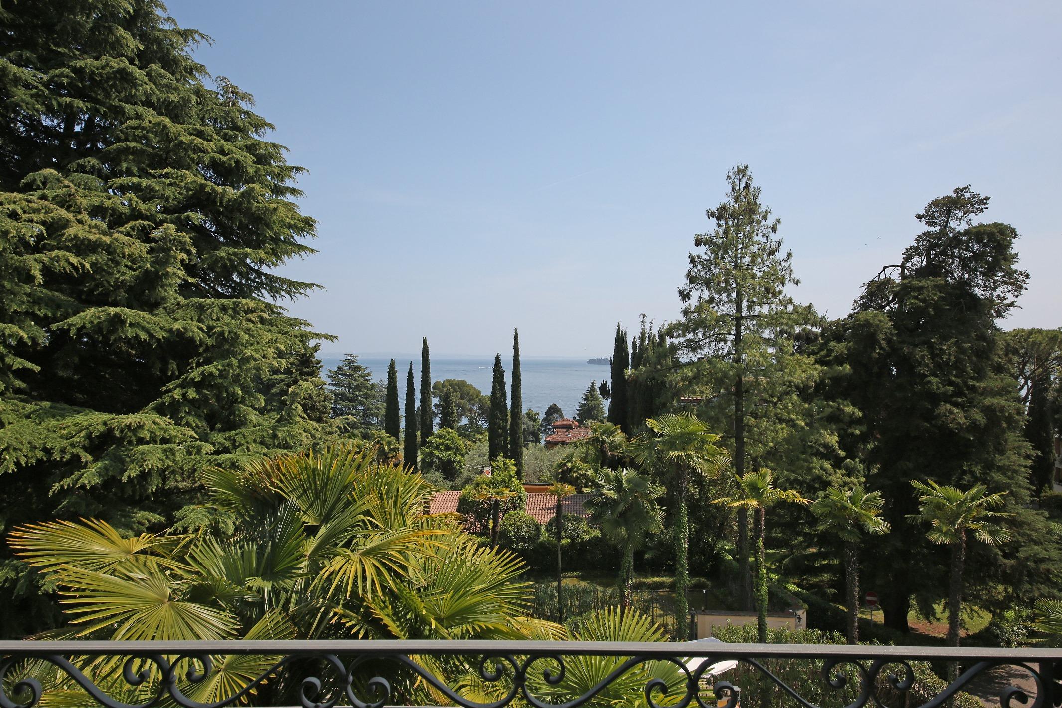 גרדונה ריביירה Villa Sofia Hotel מראה חיצוני תמונה