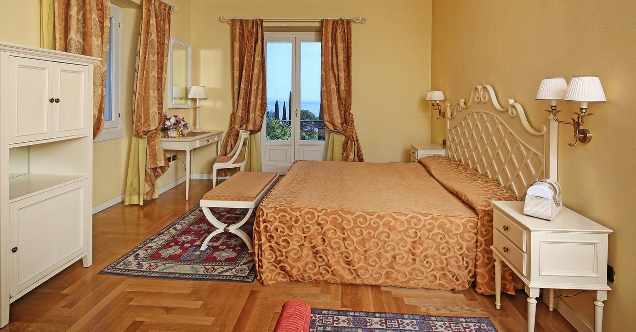 גרדונה ריביירה Villa Sofia Hotel מראה חיצוני תמונה
