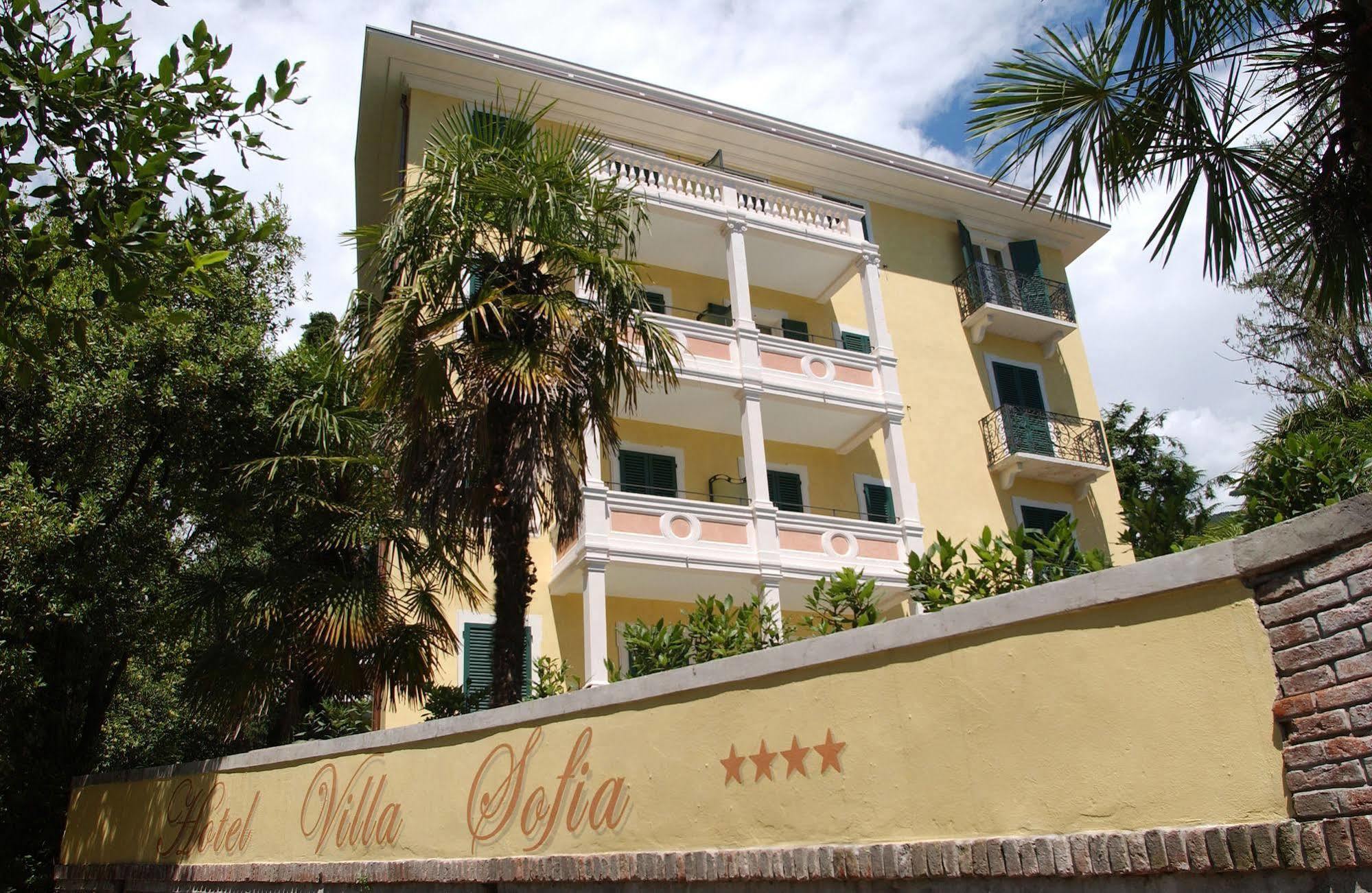 גרדונה ריביירה Villa Sofia Hotel מראה חיצוני תמונה
